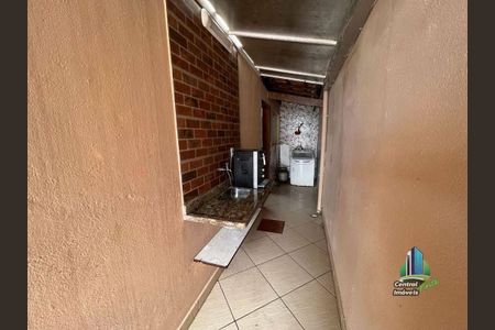 11_photo/94ce20c92d.fc25aca042bafa73-ATLAS-cb56f2ae-a53e-437f-bdee-21bfc79d929b.jpg de casa à venda com 2 quartos, 60m² em Guilhermina, Praia Grande