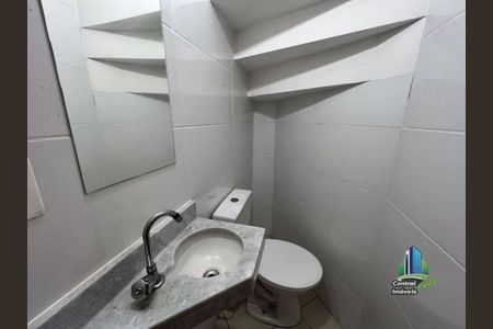 8_photo/94ce20c92d.fc25aca042bafa73-ATLAS-cd07204e-8173-4e04-b62c-b09aac69d054.jpg de casa à venda com 2 quartos, 60m² em Guilhermina, Praia Grande