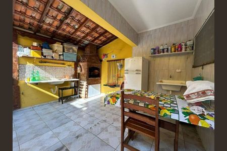 10_photo/94ce20cb45.b3c6df669ccfb31e-ATLAS-02aa9ea6-4ff3-4568-b06c-0095407d64d4.jpg de casa à venda com 2 quartos, 87m² em Solemar, Praia Grande