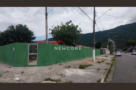 8_photo/94ce20cc17.4fc856360cf0b3d0-ATLAS-aae1af44-06d4-4427-92a6-db333cdaa8a2.jpg de casa à venda com 3 quartos, 375m² em Solemar, Praia Grande