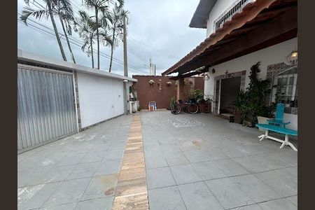 6_photo/94ce20cc7d.47ce5b314d8b28ef-ATLAS-63f16fa8-b435-4db4-b12c-1f12aabb542b.jpg de casa à venda com 4 quartos, 175m² em Solemar, Praia Grande