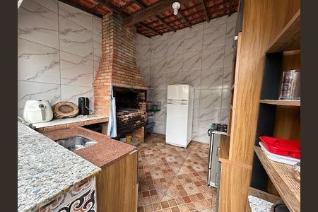 18_photo/94ce20cc7d.47ce5b314d8b28ef-ATLAS-a0942978-0b59-45a0-9dcb-ab0c5f7ce5a2.jpg de casa à venda com 4 quartos, 175m² em Solemar, Praia Grande