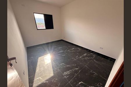 10_photo/94ce20cd5b.c52b959c8782719d-ATLAS-d99d2cf5-c903-41f9-b170-000095da1c4d.jpg de casa à venda com 2 quartos, 70m² em Cidade das Crianças, Praia Grande