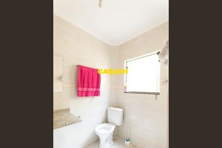 18_photo/94ce20ceb7.0d38d50b15ed540b-ATLAS-bce4591f-fac4-4ff6-a152-ec9375aaefff.jpg de casa à venda com 4 quartos, 200m² em Solemar, Praia Grande