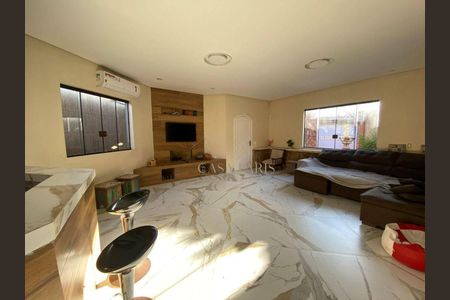 8_photo/94ce20ced9.9a54faa83c3e471c-ATLAS-2ca69b7a-556e-441e-b301-28f362f2e050.jpg de casa à venda com 3 quartos, 275m² em Solemar, Praia Grande