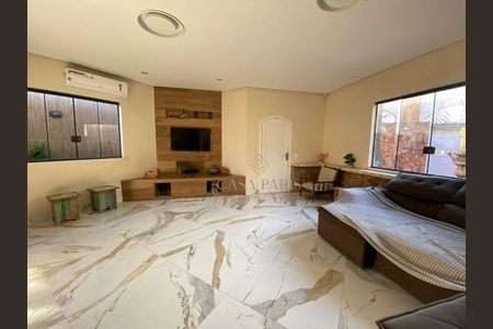 17_photo/94ce20ced9.9a54faa83c3e471c-ATLAS-544cad77-e3da-447f-aea5-b5c1174680d6.jpg de casa à venda com 3 quartos, 275m² em Solemar, Praia Grande