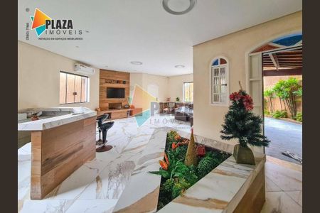 13_photo/94ce20ceeb.b37fb779aadef412-ATLAS-aa6cafed-698b-49ce-af06-1432ecceb3ff.jpg de casa à venda com 3 quartos, 274m² em Solemar, Praia Grande