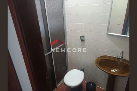 16_photo/94ce20cf27.93b8fa184532727f-ATLAS-b85f2e2d-0759-4e80-a640-4dd57e0f2ffb.jpg de casa à venda com 7 quartos, 240m² em Solemar, Praia Grande