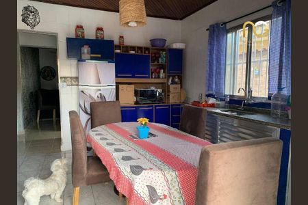 7_photo/94ce20d2bf.aaa1984783e3a523-ATLAS-1eb43128-c90a-41c7-b2d3-ea55e52173ee.jpg de casa à venda com 4 quartos, 150m² em Cidade das Crianças, Praia Grande