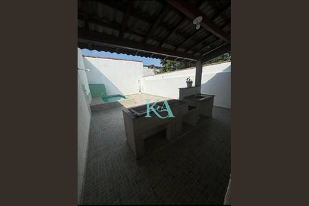 4_photo/94ce20dd23.b67e9a4e233a9b01-ATLAS-fbcdcc78-32f2-4ba3-8e74-37f08f0efdcb.jpg de casa à venda com 2 quartos, 98m² em Vilamar, Praia Grande