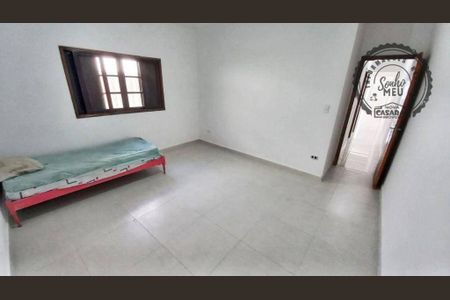 6_photo/94ce20dd23.e05359b5b0e6ac71-ATLAS-a1f08766-ecfb-4e10-9c46-c63236a337f3.jpg de casa à venda com 2 quartos, 90m² em Vilamar, Praia Grande