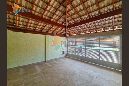 4_photo/94ce20e3fd.c4a86b3c211625c7-ATLAS-f7761efe-5e00-4c23-8cd9-0b3e433f9ebd.jpg de casa à venda com 2 quartos, 109m² em Princesa, Praia Grande