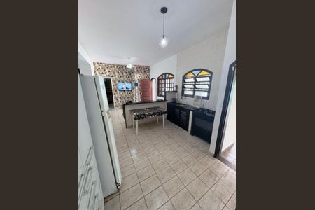 14_photo/94ce20e455.8a89dcb0f3fd7f25-ATLAS-7fada035-37db-48a4-a3be-ce64a46e0ddc.jpg de casa à venda com 2 quartos, 103m² em Real, Praia Grande