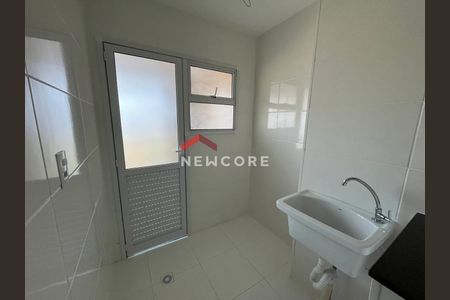 25_photo/94ce20e4db.9e2e1de8c03fa561-ATLAS-a514b9ff-dad6-4299-a337-bf3da3db7706.jpg de apartamento à venda com 2 quartos, 82m² em Vila Caiçara, Praia Grande