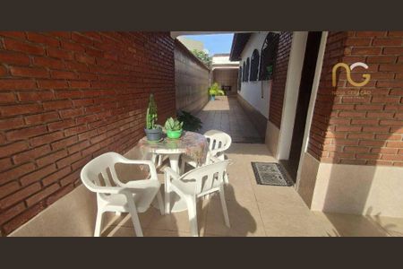 4_photo/94ce20e59f.d1325d9d06f328eb-ATLAS-37df2cdb-8c42-4f40-8d96-d31d6ae9b79f.jpg de casa à venda com 4 quartos, 264m² em Balneario Flórida, Praia Grande