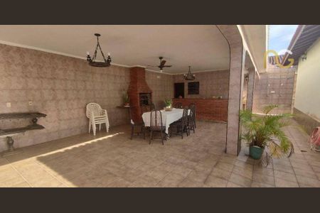 5_photo/94ce20e59f.d1325d9d06f328eb-ATLAS-c61a7636-025a-473a-bd4e-530bd3604986.jpg de casa à venda com 4 quartos, 264m² em Balneario Flórida, Praia Grande