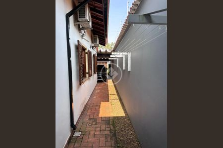 6_photo/94ce20e5fd.ebbd8bc3dc39b939-ATLAS-c0c1e14f-5e02-404f-a4d0-6408a3eae3a0.jpg de casa à venda com 4 quartos, 225m² em Balneario Flórida, Praia Grande