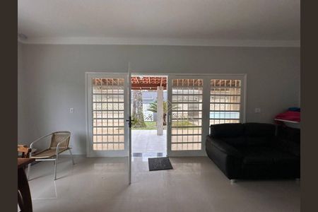 13_photo/94ce20e61f.826aa08d214c4ef3-ATLAS-d854eaf3-4a43-4ea1-a48e-dd151f7b36fb.jpg de casa à venda com 4 quartos, 325m² em Balneario Flórida, Praia Grande