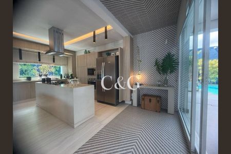 8_photo/94ce20e62f.bd2dffe6b68feeb7-ATLAS-f0c149e9-b574-494c-9daf-ef6c4eb16a07.jpg de casa à venda com 3 quartos, 250m² em Balneario Flórida, Praia Grande