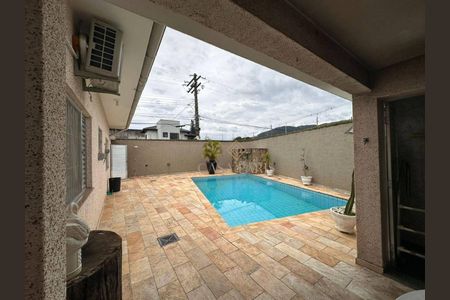 4_photo/94ce20e673.10655cb5bd00a8f7-ATLAS-42ab09d9-1606-427b-97bf-9398b4e138ba.jpg de casa à venda com 2 quartos, 131m² em Balneario Flórida, Praia Grande