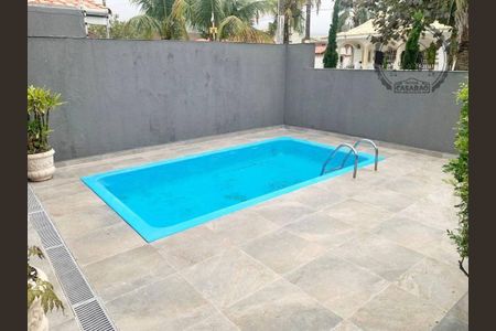 4_photo/94ce20e863.a944a7ef88bd55c6-ATLAS-35e13eb5-ffe9-472c-a122-ece985edfb77.jpg de casa à venda com 4 quartos, 187m² em Balneario Flórida, Praia Grande