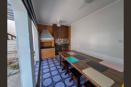 10_photo/94ce20e8b5.6fdee8406a8d1ba2-ATLAS-41695df1-daab-478f-96ee-2f601e2a785a.jpg de casa à venda com 3 quartos, 332m² em Balneario Flórida, Praia Grande