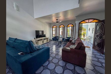 2_photo/94ce20e8b5.6fdee8406a8d1ba2-ATLAS-6039b3b1-2a35-44ea-bff5-ea7e2d03b123.jpg de casa à venda com 3 quartos, 332m² em Balneario Flórida, Praia Grande