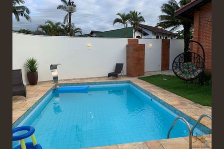 6_photo/94ce20e8cb.ee31d1fd9df23408-ATLAS-0ed2a68f-1c2b-48ff-8071-91ccd93fefab.jpg de casa à venda com 3 quartos, 220m² em Balneario Flórida, Praia Grande