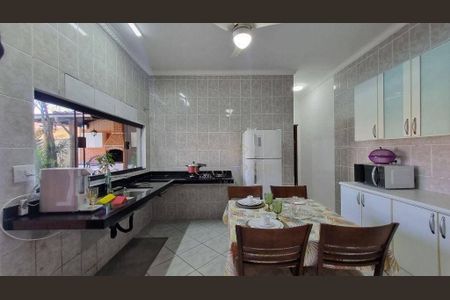 16_photo/94ce20ef79.4f48e483d4bcdc3b-ATLAS-5c16cb24-8911-4cf3-b918-5c7106d506bb.jpg de casa à venda com 4 quartos, 150m² em Balneario Flórida, Praia Grande