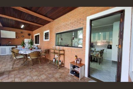 12_photo/94ce20ef79.4f48e483d4bcdc3b-ATLAS-aebeb1c2-09f2-4e50-bba4-5cd539ac22c1.jpg de casa à venda com 4 quartos, 150m² em Balneario Flórida, Praia Grande