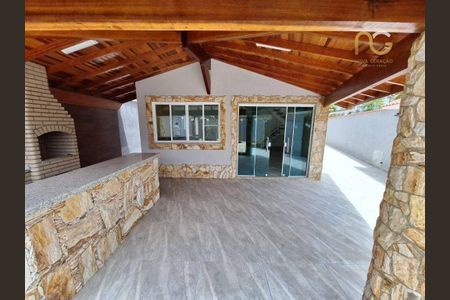 8_photo/94ce20ef91.9e54cb4a11914814-ATLAS-bdfca86e-7ebf-4bfc-825a-56d0dd7a17e9.jpg de casa à venda com 4 quartos, 240m² em Balneario Flórida, Praia Grande