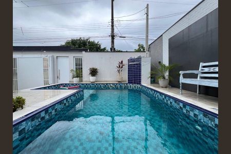 9_photo/94ce20eff9.d41ccc6539b5b4b0-ATLAS-831fa5e0-a102-4e63-9cbe-59d79d6bbf3f.jpg de casa à venda com 3 quartos, 140m² em Real, Praia Grande