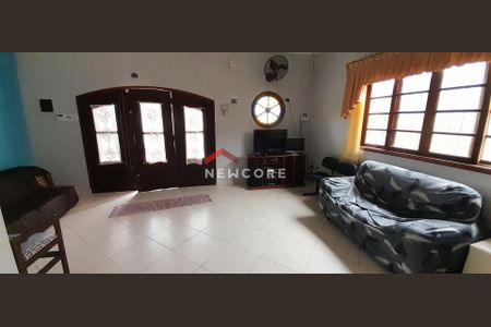 27_photo/94ce20f095.df2406aa61ba3211-ATLAS-e97f268e-05a6-42f8-9729-ff55f2f3bcd5.jpg de casa à venda com 3 quartos, 143m² em Real, Praia Grande