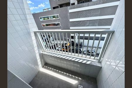 7_photo/94ce20f731.ceff8192393c33de-ATLAS-d84bc3a2-df96-48e9-94e3-bfdaab43d669.jpg de apartamento à venda com 3 quartos, 115m² em Vila Balnearia, Praia Grande