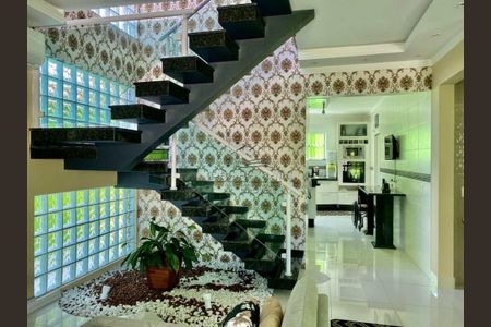 12_photo/94ce20f763.7f057c72c49660dd-ATLAS-ddc8e3f2-6151-44ea-a56b-eb7b5af2d1c6.jpg de casa à venda com 5 quartos, 250m² em Vila Balnearia, Praia Grande