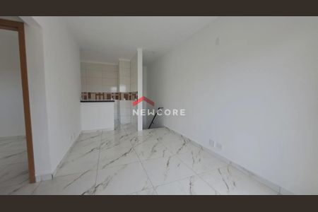 4_photo/94ce20f815.b9011c6352d0a570-ATLAS-a547a4e0-45cb-42a1-b61f-26974d16e53a.jpg de casa de condomínio à venda com 2 quartos, 69m² em Jardim Imperador, Praia Grande