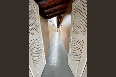 11_photo/94ce20f8b9.4a782679eeb82acf-ATLAS-473165d8-da12-4b19-b2f3-3b79ffae3cf0.jpg de casa à venda com 3 quartos, 250m² em Jardim Imperador, Praia Grande