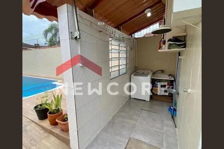 18_photo/94ce20f8b9.72fc516e6ab264c7-ATLAS-e3c4bbe2-db42-4ff4-a232-f65c2c260384.jpg de casa à venda com 3 quartos, 130m² em Jardim Imperador, Praia Grande