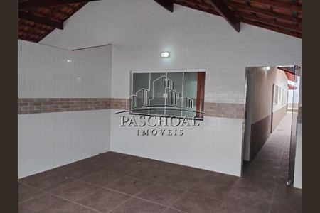 5_photo/94ce20fad3.72fdf6aff2690cc2-ATLAS-25e3c6ee-b29d-454f-93ba-efd9146ad56b.jpg de casa à venda com 2 quartos, 75m² em Real, Praia Grande