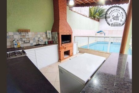 2_photo/94ce20fadb.828c431c7d69c527-ATLAS-d7a3c037-e656-495f-b9ea-6e4d17e3ddca.jpg de casa à venda com 2 quartos, 82m² em Real, Praia Grande