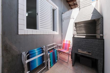 41_photo/94ce20ffab.6cae37c8beed67cd-ATLAS-f37d53ad-faec-4c8d-a61e-340b2a57738b.jpg de casa à venda com 2 quartos, 68m² em Jardim Imperador IV, Praia Grande