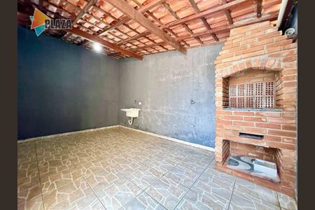 7_photo/94ce20ffaf.d064f87ba2f4a60c-ATLAS-5d527cf0-2658-4a3d-a73a-79efadcb2be8.jpg de casa à venda com 2 quartos, 93m² em Jardim Imperador IV, Praia Grande