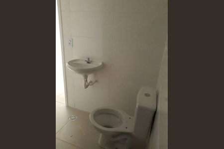 10_photo/94ce21b8a3.cbf8603e470b151e-ATLAS-adbfd93c-b075-464b-97ce-9f8baf8cf9ea.jpg de casa à venda com 2 quartos, 54m² em Jardim Melvi, Praia Grande