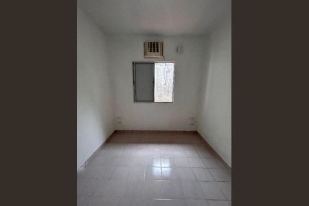 28_photo/94ce21c0e3.93b8fa184532727f-ATLAS-e4413d03-8cba-4036-9e7d-3bd05a9822e5.jpg de casa à venda com 3 quartos, 70m² em Jardim Samambaia, Praia Grande
