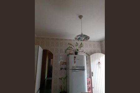 8_photo/94ce21c633.c8a3ea8b468b2e37-ATLAS-6d8d4d80-aef1-416f-bd6b-ce55eed6d938.jpg de casa à venda com 2 quartos, 90m² em Jardim Melvi, Praia Grande