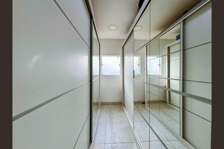 2_photo/94ce21c8f9.db01357aa49deb94-ATLAS-0c0b14b9-53f0-4575-9c25-2b90ccd105b2.jpg de casa à venda com 3 quartos, 451m² em Jardim Melvi, Praia Grande