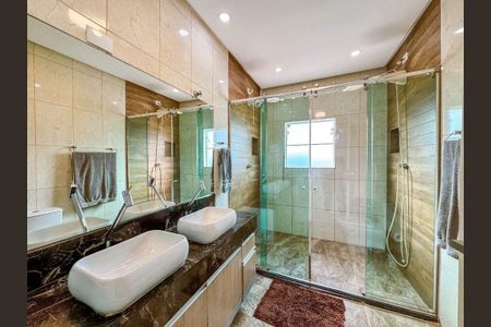 4_photo/94ce21c8f9.db01357aa49deb94-ATLAS-93f22dfe-8a32-489c-af27-cffb11f7e6f3.jpg de casa à venda com 3 quartos, 451m² em Jardim Melvi, Praia Grande