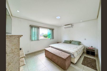 11_photo/94ce21c8f9.db01357aa49deb94-ATLAS-cd1b6c6a-ec96-44ed-8adf-48c1064c37ef.jpg de casa à venda com 3 quartos, 451m² em Jardim Melvi, Praia Grande