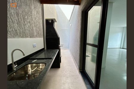 18_photo/94ce21c959.babca6c7f82b9010-ATLAS-90bf02b9-9d5c-4ee4-bdd2-ab9be398a64a.jpg de casa à venda com 2 quartos, 80m² em Jardim Melvi, Praia Grande