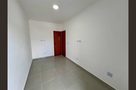 6_photo/94ce21cbe1.79c60eb84a80d1ed-ATLAS-bb22dbc4-c8a4-447c-a161-e14d5dc11f04.jpg de casa à venda com 2 quartos, 66m² em Jardim Melvi, Praia Grande